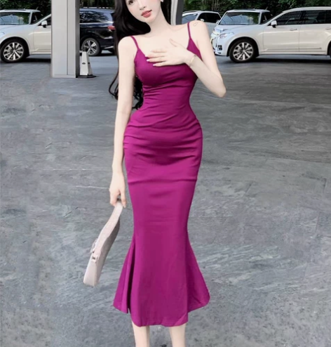 夏季性感露锁骨吊带裙纯欲气质无袖连衣裙女装...