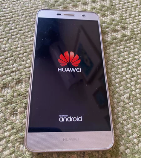 华为手机可正常使用，备用机几乎没怎么用，成...