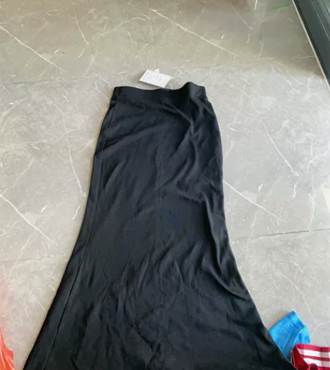 臀鱼尾裙黑色高腰裙女 感兴趣的话点“我想要...