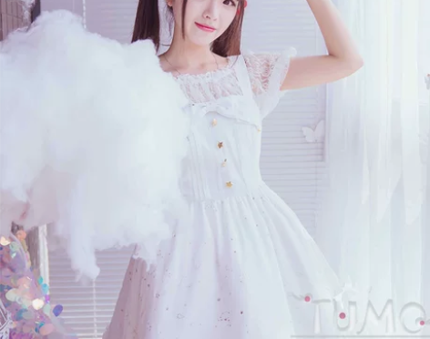 【穿一洗一】悠窝窝 兔魔王 白色烫金连衣裙...