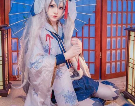 包邮初音未来cos服雪初音丹顶巫女有伞有鞋...