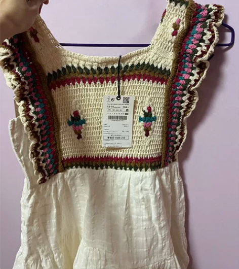 ZARA全新民族风娃娃裙 感兴趣的话点“我...