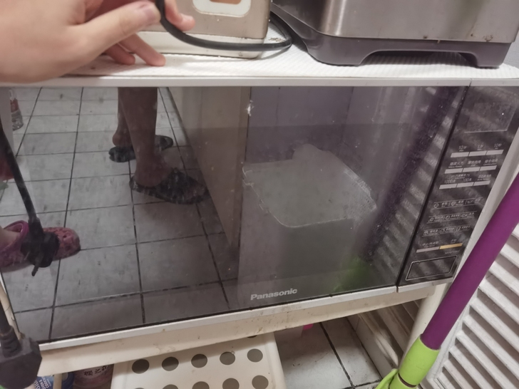 松下微波炉,十年了,近几年没有用过,功能齐...