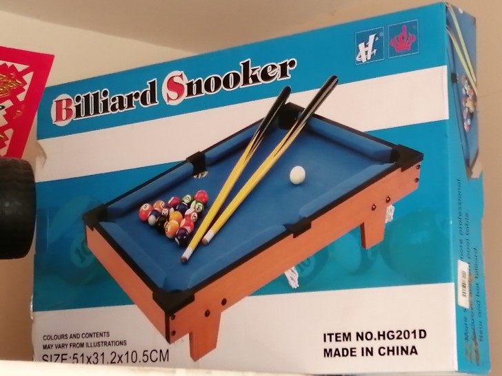 桌上台球玩具，尺寸见包装，很新