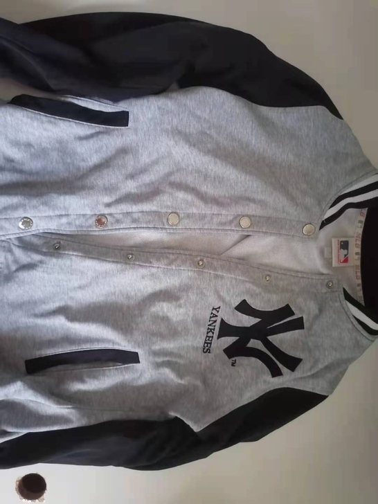 mlb正品棒球服,全新,因为小了不适合,便...