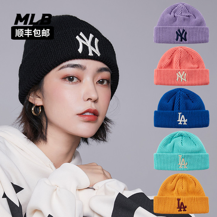 MLB 帽子买来几乎没带过，要的可以拍。二...