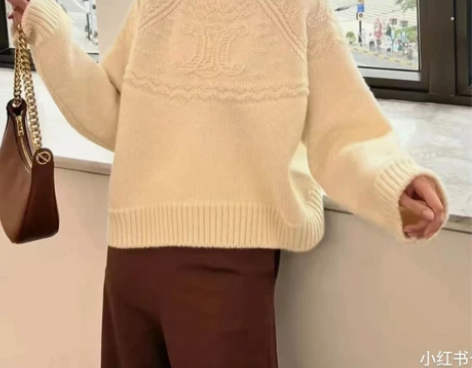 CELINE秋季新款奶白色圆领短款针织上衣...