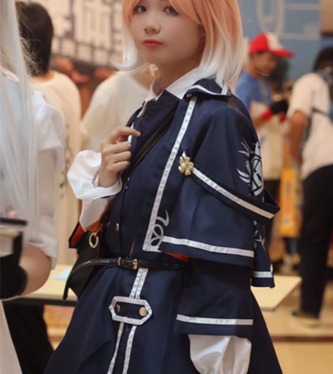 出明日方舟慕斯cos服 穿过一次  有衣服...