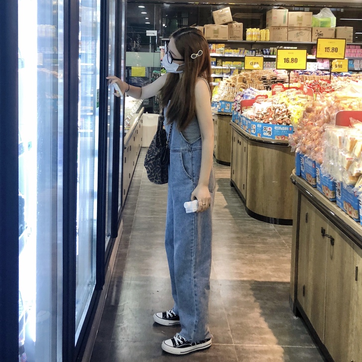 背带牛仔裤全新牌子都在