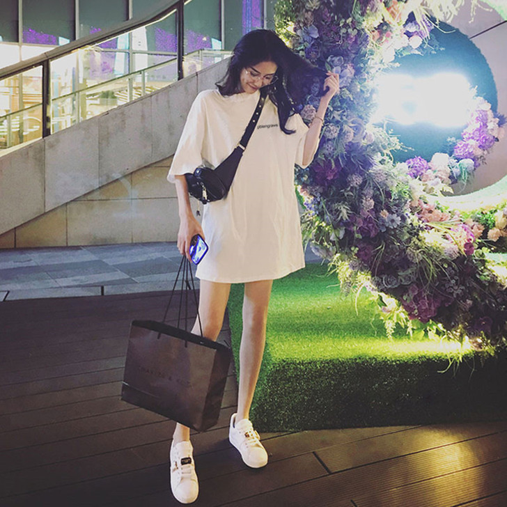 喜蝶诗 T恤,全新,未穿,白t,相当于付邮...