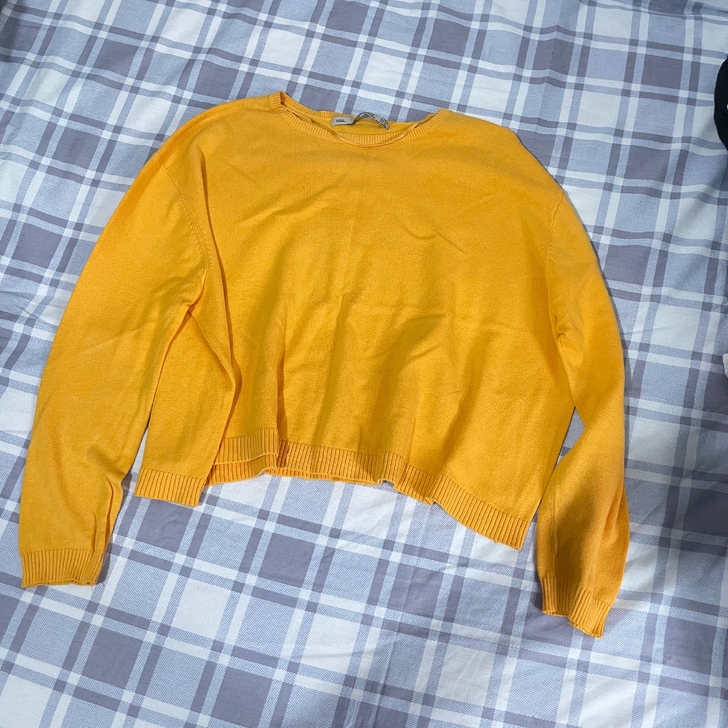 zara 宽松短款针织衫