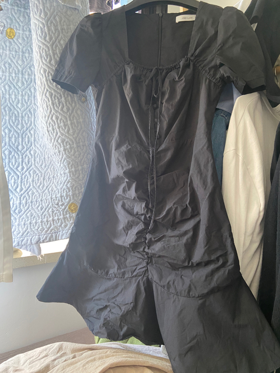 均码的 几乎全新 版型很好看