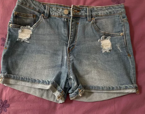 牛仔短裤 超短裤 感兴趣的话点“我想要”和...