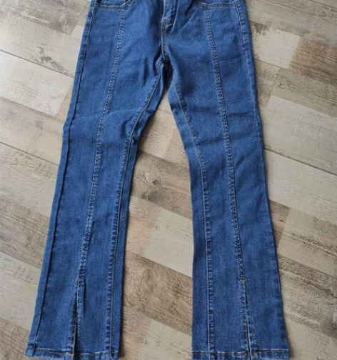 全新牛仔喇叭九分裤 买小了,吊牌拆了,没穿...