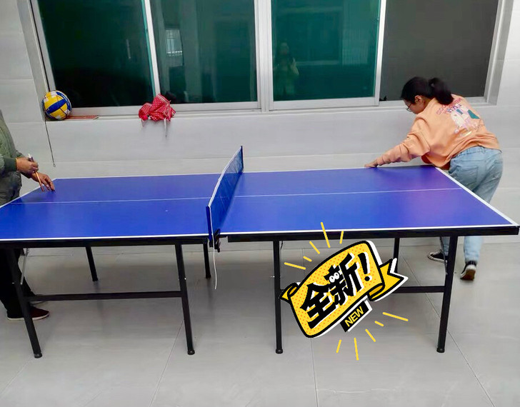 低价床处理社区活动室多购买了一批全新乒乓球...