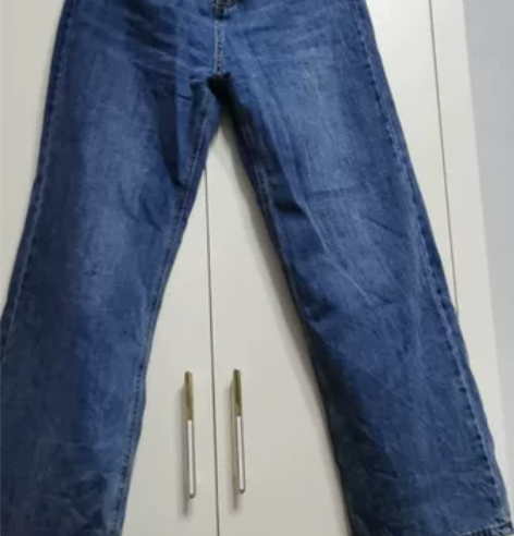 穿过1次,布料舒服。阔腿牛仔裤,百搭。 感...