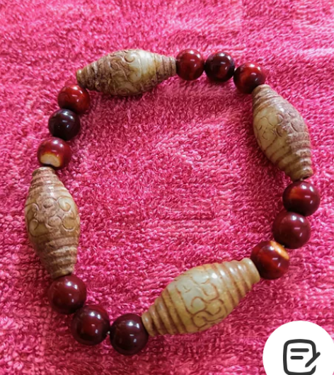 玉器，玉雕，玉手链。 感兴趣的话点“我想要...