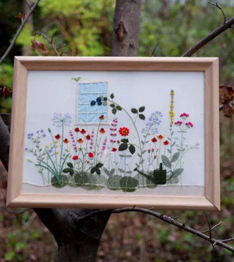 纯手工刺绣画框墙挂摆台两用 青木和子的“庭...