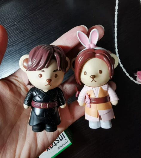出斗罗大陆电视剧版和泰迪熊联名盲盒,公仔玩...