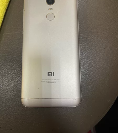 红米5plus  3+32g  隐藏激活码...
