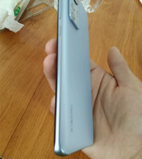 个人自用小米12-蓝色8+256，1月2号...