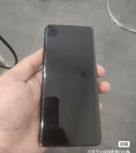 小米12X黑色8+256。都是贴膜带壳使用...