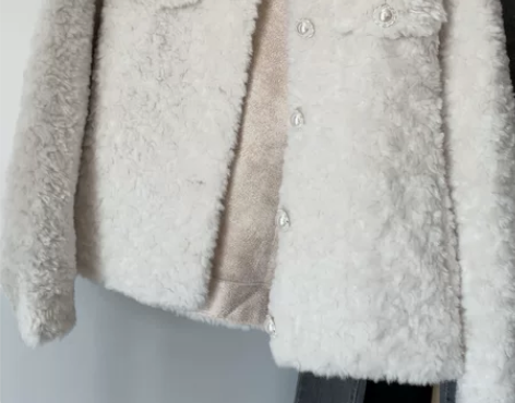 朝花夕拾秋冬外套 L码未下水，全新