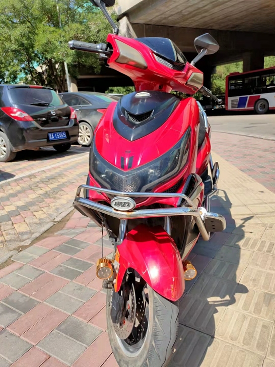 小刀,电摩电动车。72V,45安。最大可以...