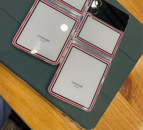 三星Galaxy Z Flip3 5G手机...