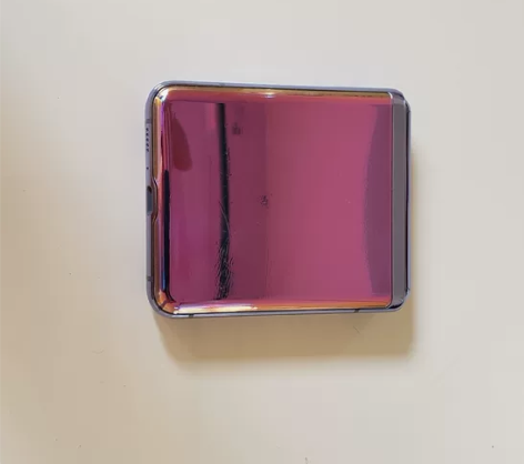 三星zFlip 8＋256 无折痕有一点划...