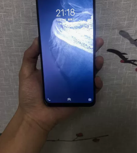 vivos1 定义为85新 左下角磕碰不影...