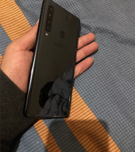 三星A9s  6+128 黑色  98新，...