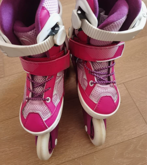 迪卡侬轮滑鞋，适合初学者，穿了3、4次小了...