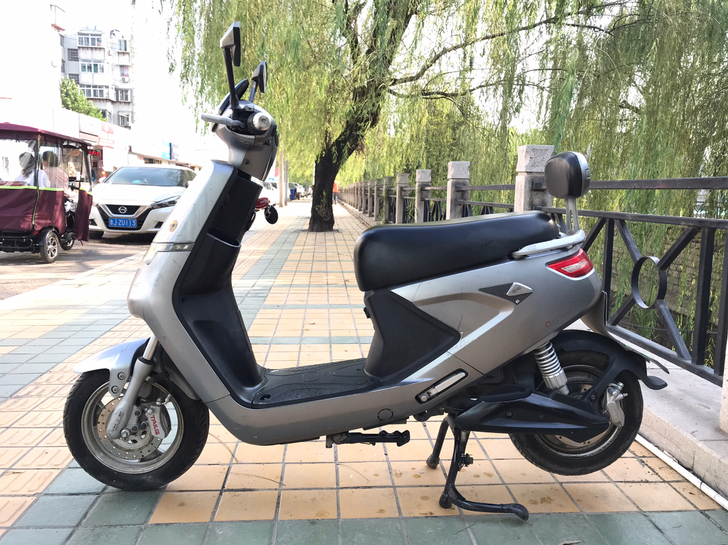 60伏台铃电动车 实拍图片,成色不错,车子...