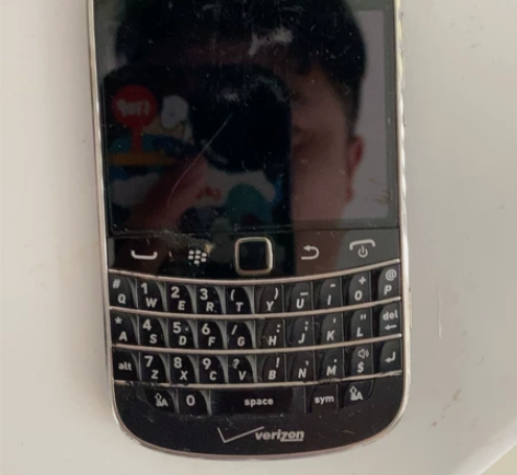 黑莓手机 半智能机器  怀念款.功能正常 ...