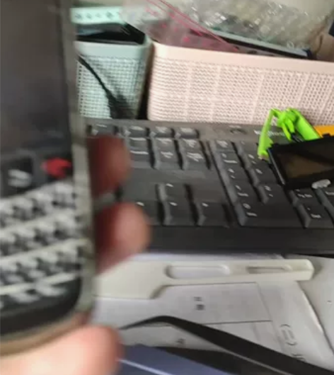 黑莓手机9700，自用的，功能完好，成色自...