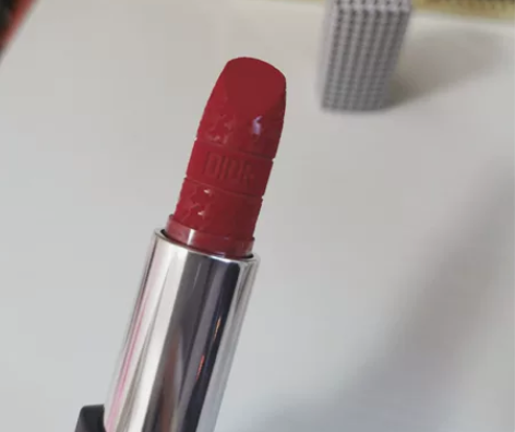 1.Dior迪奥口红丝绒999千鸟格 原价...