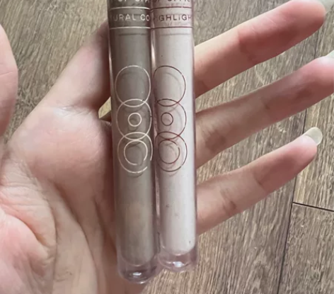 ooo液体修容 买了我自己不太会用 两根一...