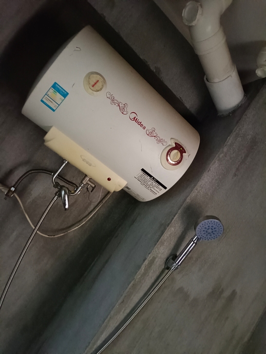 个人的，野生动物园附近，美的热水器，处理啦...
