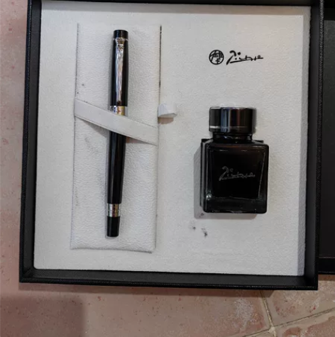 毕加索钢笔 商务办公签名练字墨水钢笔礼盒装...