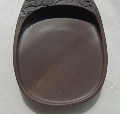 端砚老宋坑5寸蛋形龙 感兴趣的话点“我想要...