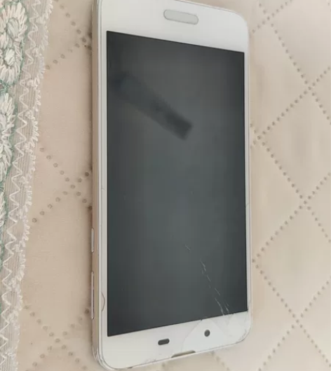 夏普shv40，2k屏，骁龙430处理器，...