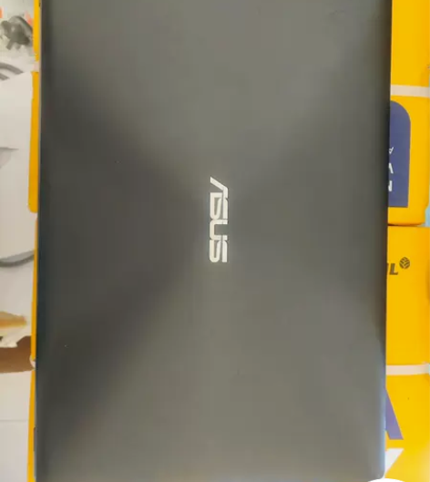 华硕F550V笔记本电脑15.6寸，九成新...