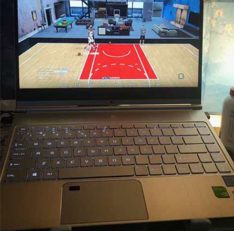 机械革命s1 高色域屏幕，14寸ipsi5...