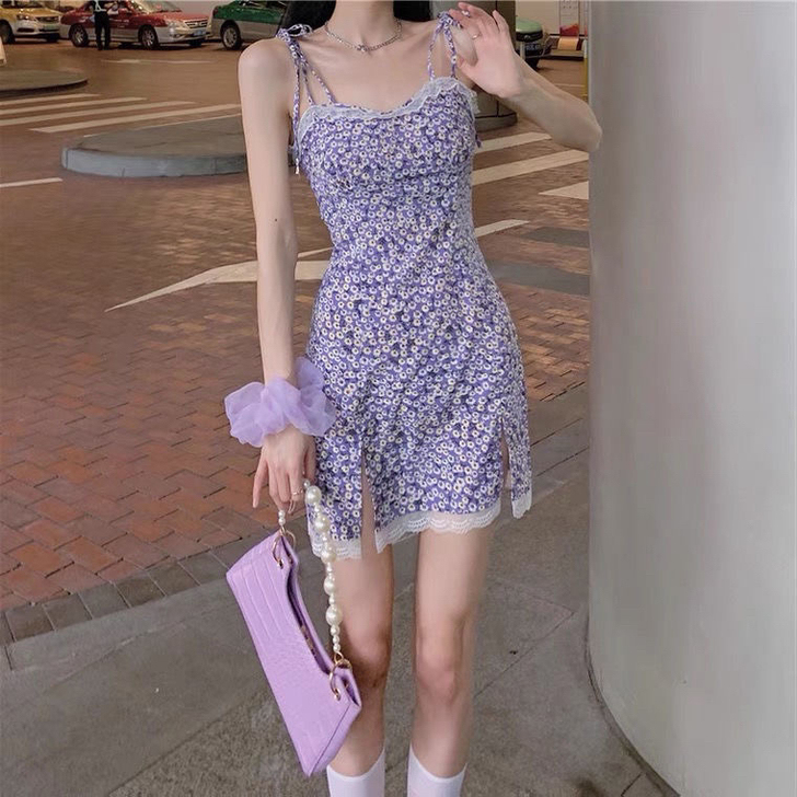 碎花连衣裙女复古法式吊带裙2021年早秋夏...