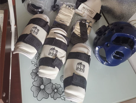 将帅学府定制跆拳道护具,偶尔用过几次,目前...