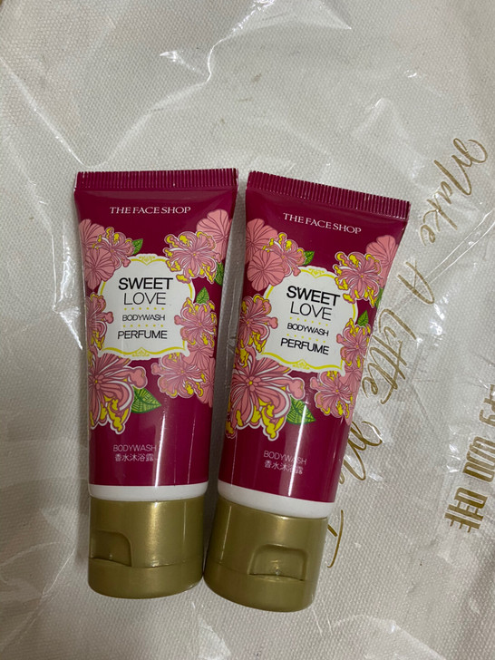 菲诗小铺沐浴露30ml*2全新未拆封 5...