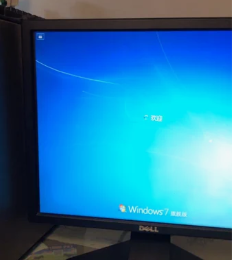 Dell商用台式机，型号OPTIPLEX7...