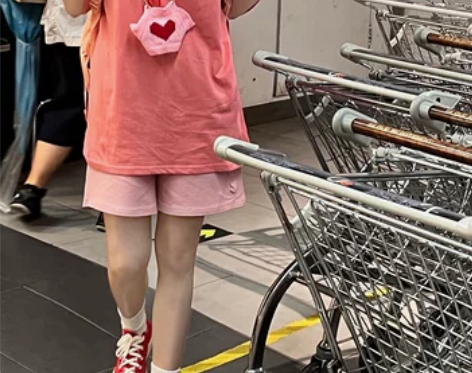 【两件减十元】基础款多色字母绣花休闲短裤女...