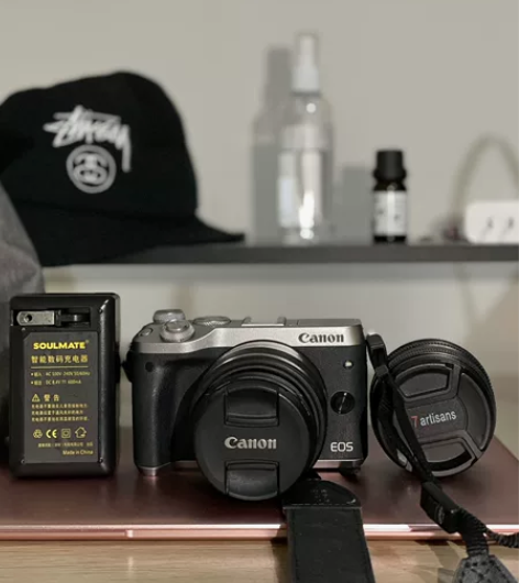 出一台佳能m6 带原配镜头，佳能m6 15...